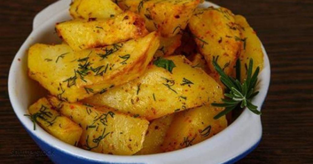 Картофель в соевом соусе – готовится легко, получается невероятно вкусно Картофель в соевом соусе – готовится легко, получается невероятно вкусно