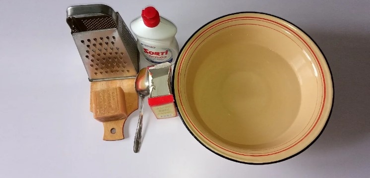 Как быстро отмыть грязный холодильник и избавить его от ненужных запахов. Делюсь простым, но рабочим способом