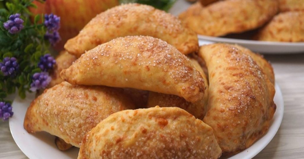 Эти пирожки уже третий день подряд готовлю – улетают мгновенно и домашние просят еще!