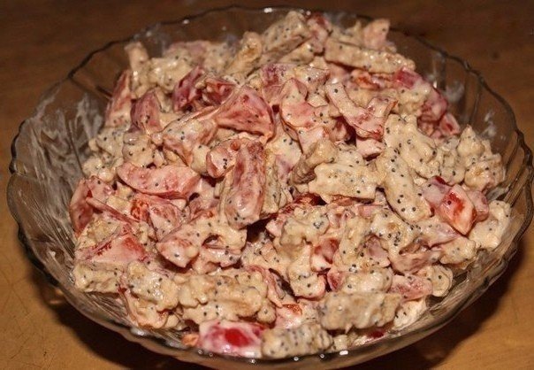 Очень вкусный салат, который вы будете готовить ежедневно, как только попробуете и порадуете домашних!