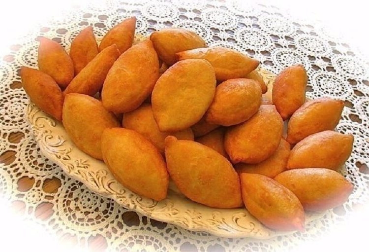 «Мгновенные» сытные пирожки с начинкой. Тесто супер легкое и пышное!