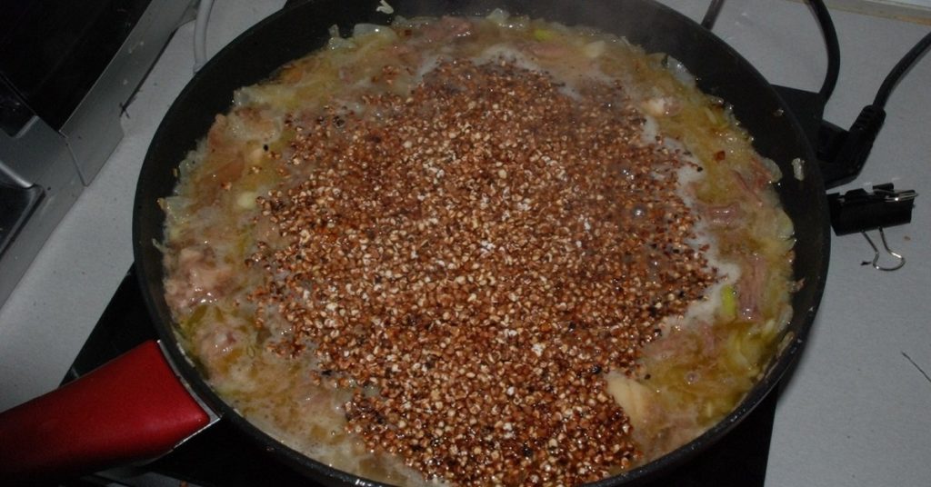 Этого точно не знали наши бабушки. КАК СДЕЛАТЬ ГРЕЧНЕВУЮ КАШУ ВКУСНЕЕ. НИ ГРАММА МЯСА, А ВСЕ В ПОЛНОМ ВОСТОРГЕ. Этого точно не знали наши бабушки. КАК СДЕЛАТЬ ГРЕЧНЕВУЮ КАШУ ВКУСНЕЕ. НИ ГРАММА МЯСА, А ВСЕ В ПОЛНОМ ВОСТОРГЕ.