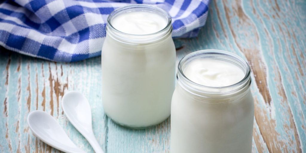 Перестала покупать йогурт в магазине! Покажу 3 простых способа, как приготовить его дома без йогуртницы