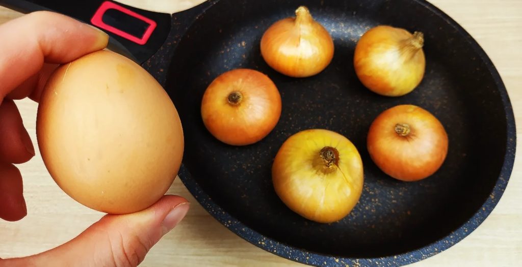 Покупаю обычный репчатый лук и готовлю из него «вкуснятину» на сковороде