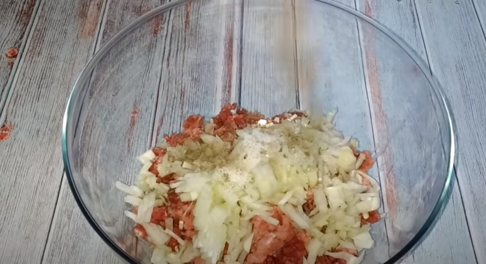 Шикарный обед или ужин, приготовленный на сковороде из простых продуктов