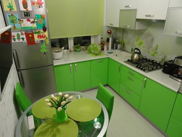 Как использовать зону подоконника, чтобы увеличить полезную площадь кухни